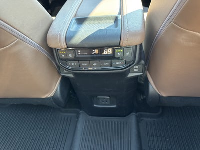 2025 Toyota Grand Highlander Hybrid MAX Platinum