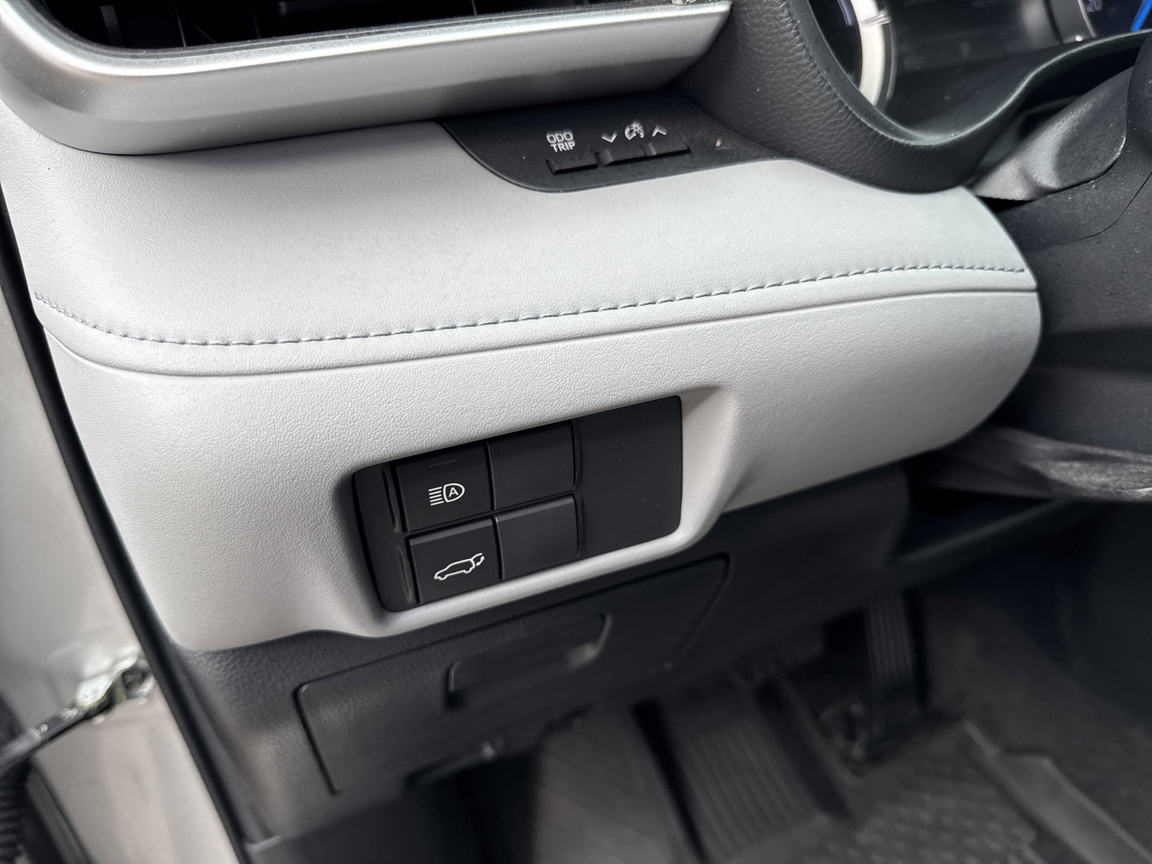 2023 Toyota Highlander Hybrid LE