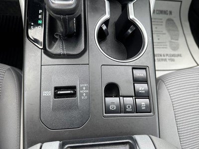2023 Toyota Highlander Hybrid LE