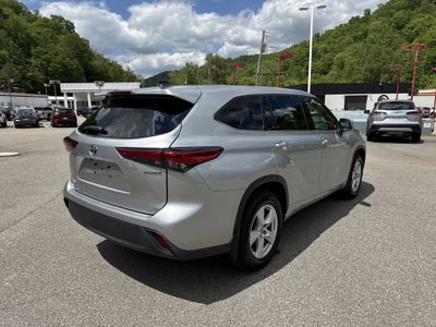 2022 Toyota Highlander Hybrid LE