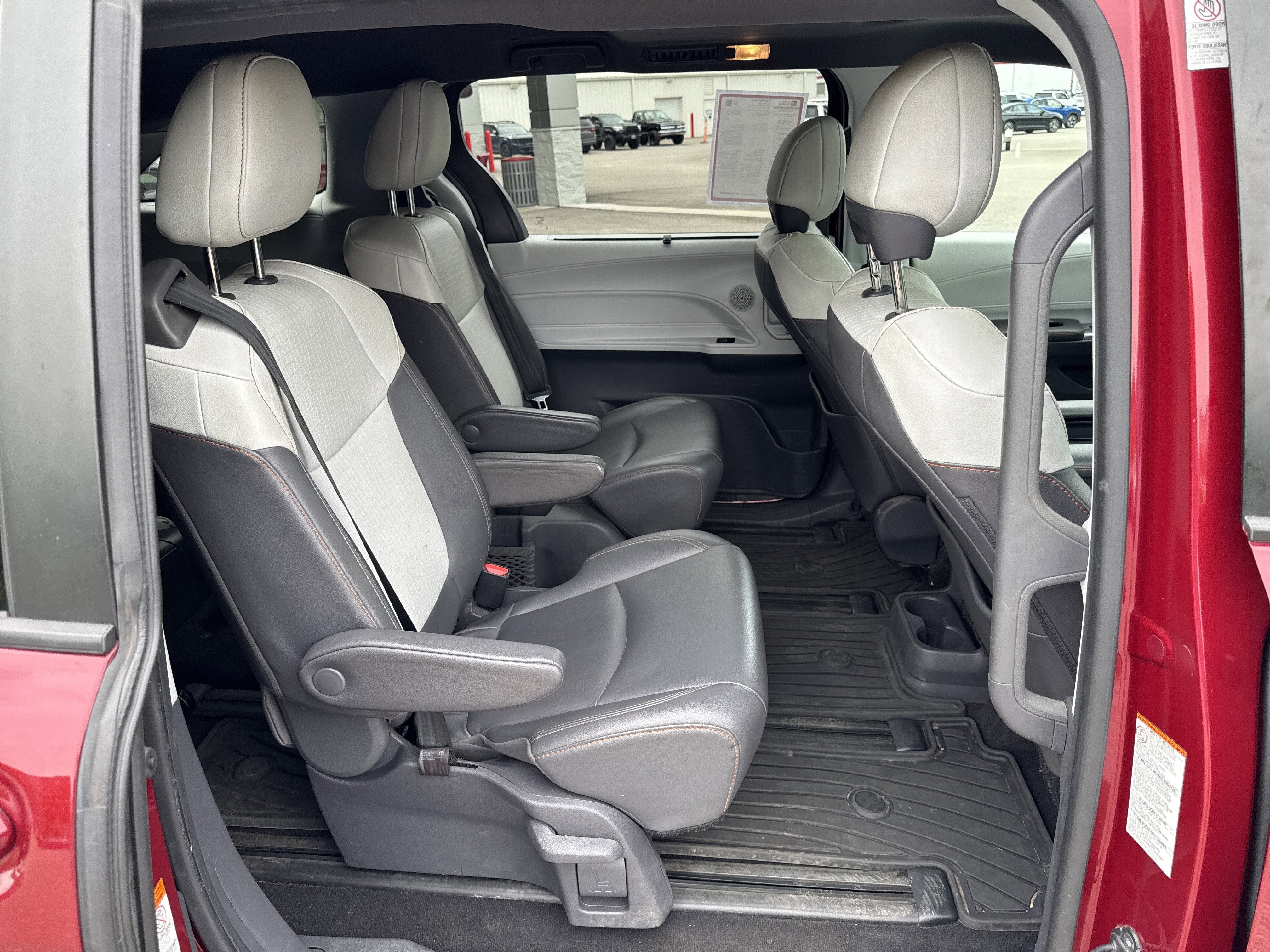 2021 Toyota Sienna XSE