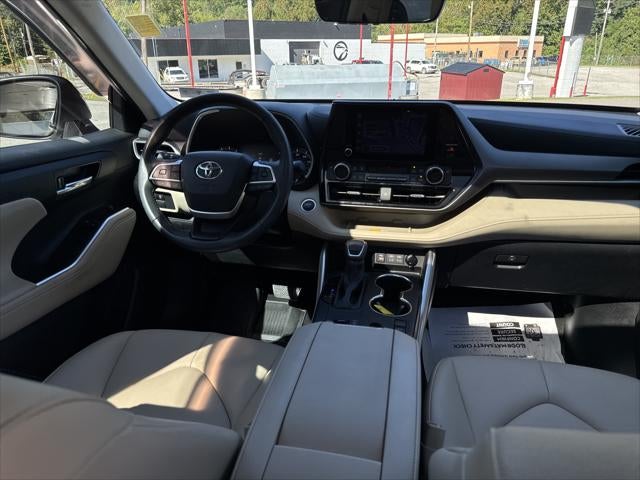 2024 Toyota Highlander XLE
