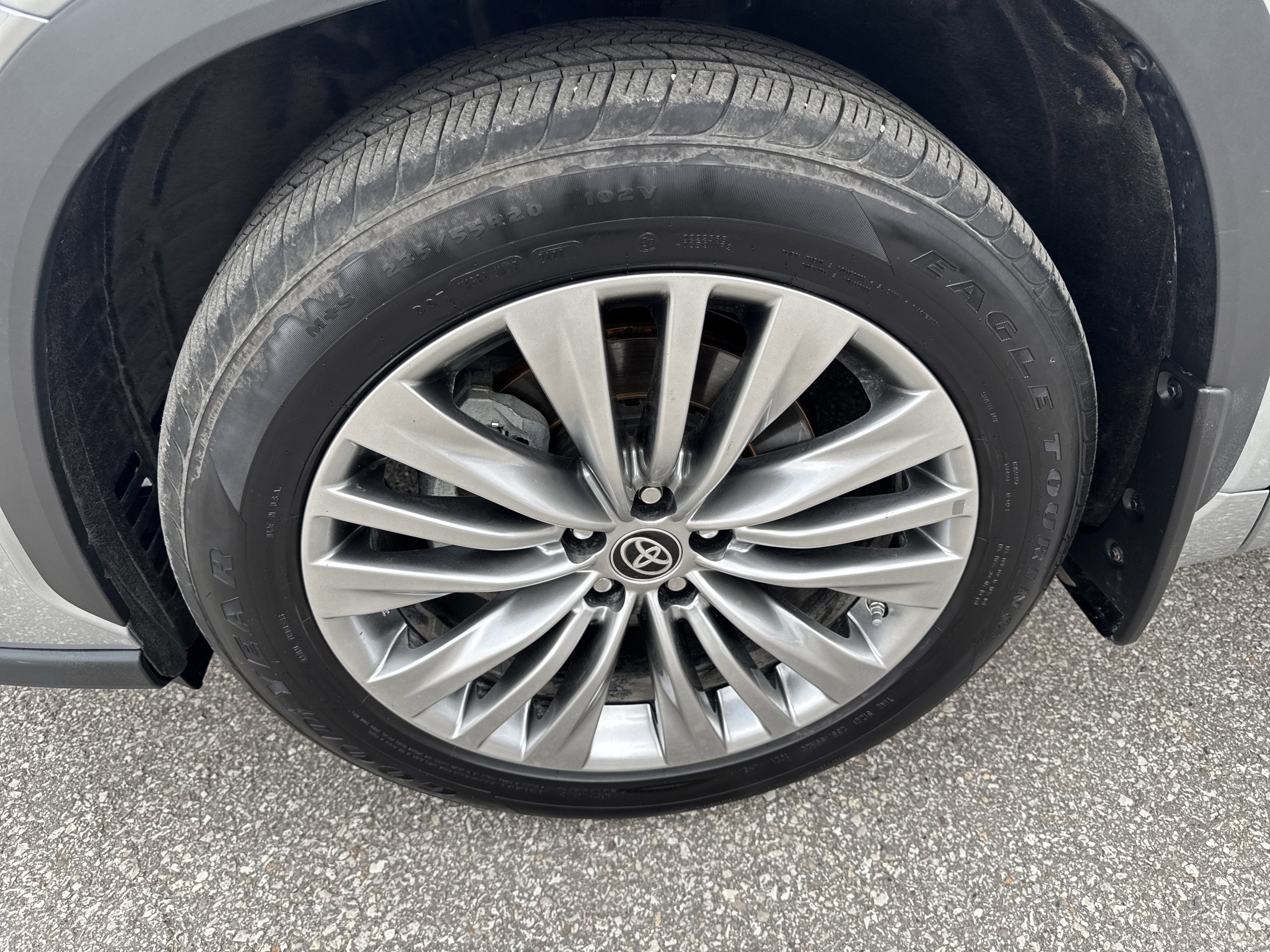2024 Toyota Highlander Platinum