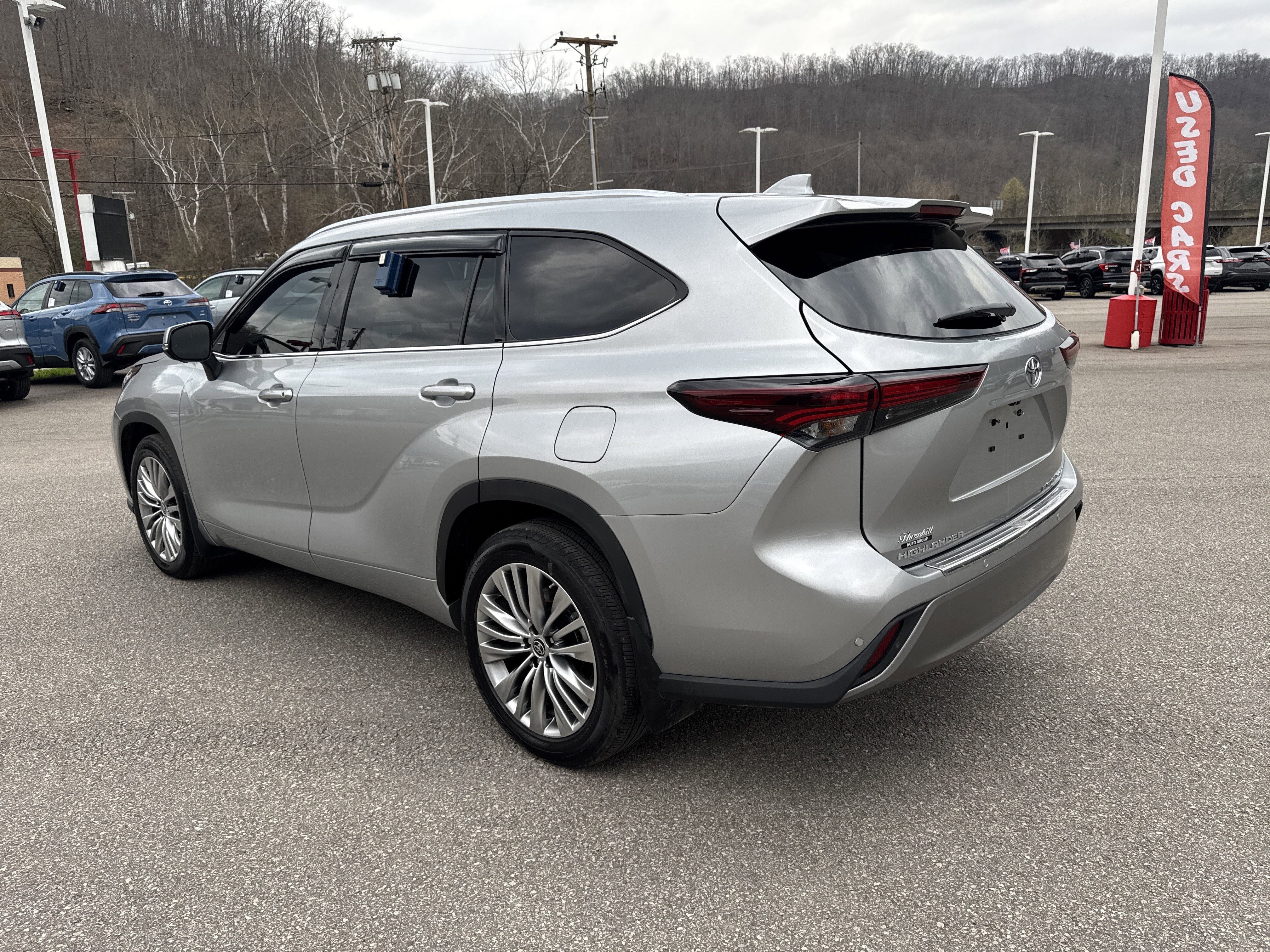 2024 Toyota Highlander Platinum
