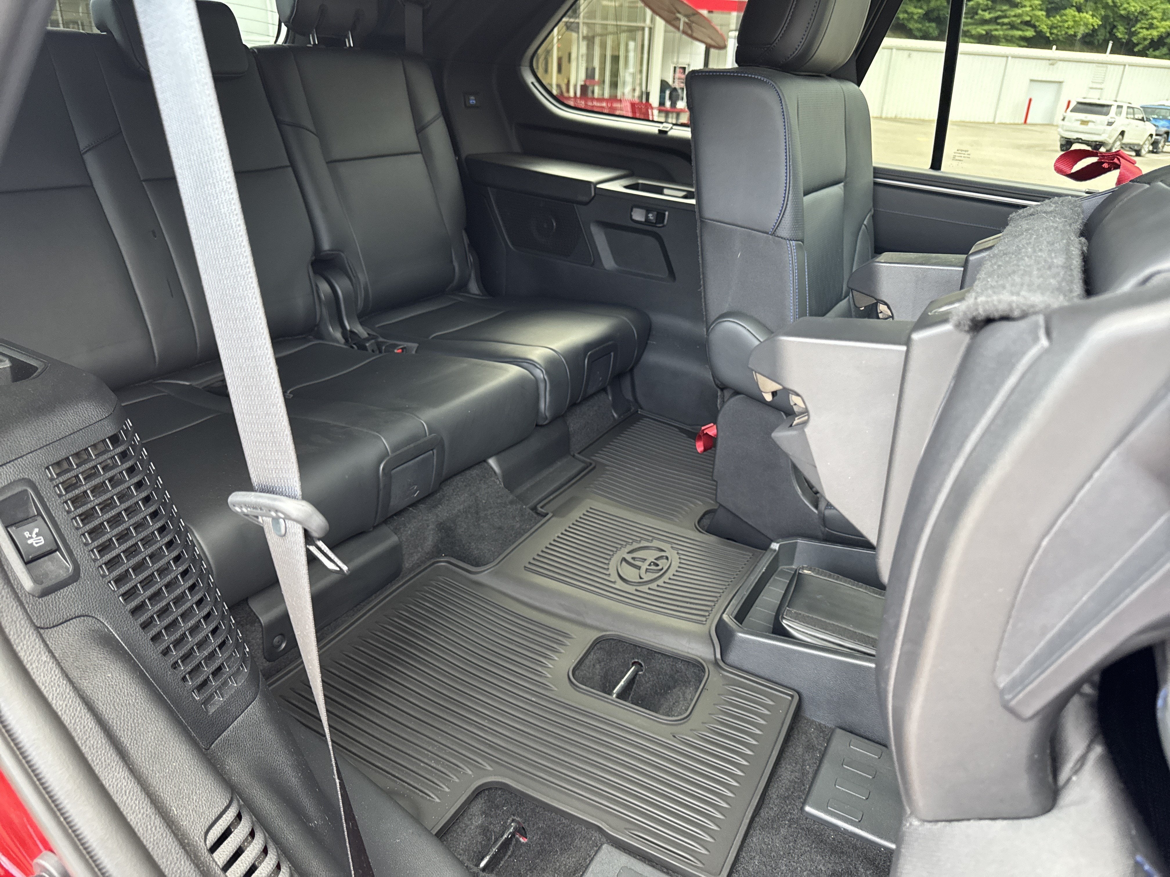 2024 Toyota Sequoia Platinum
