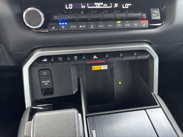 2024 Toyota Sequoia Platinum