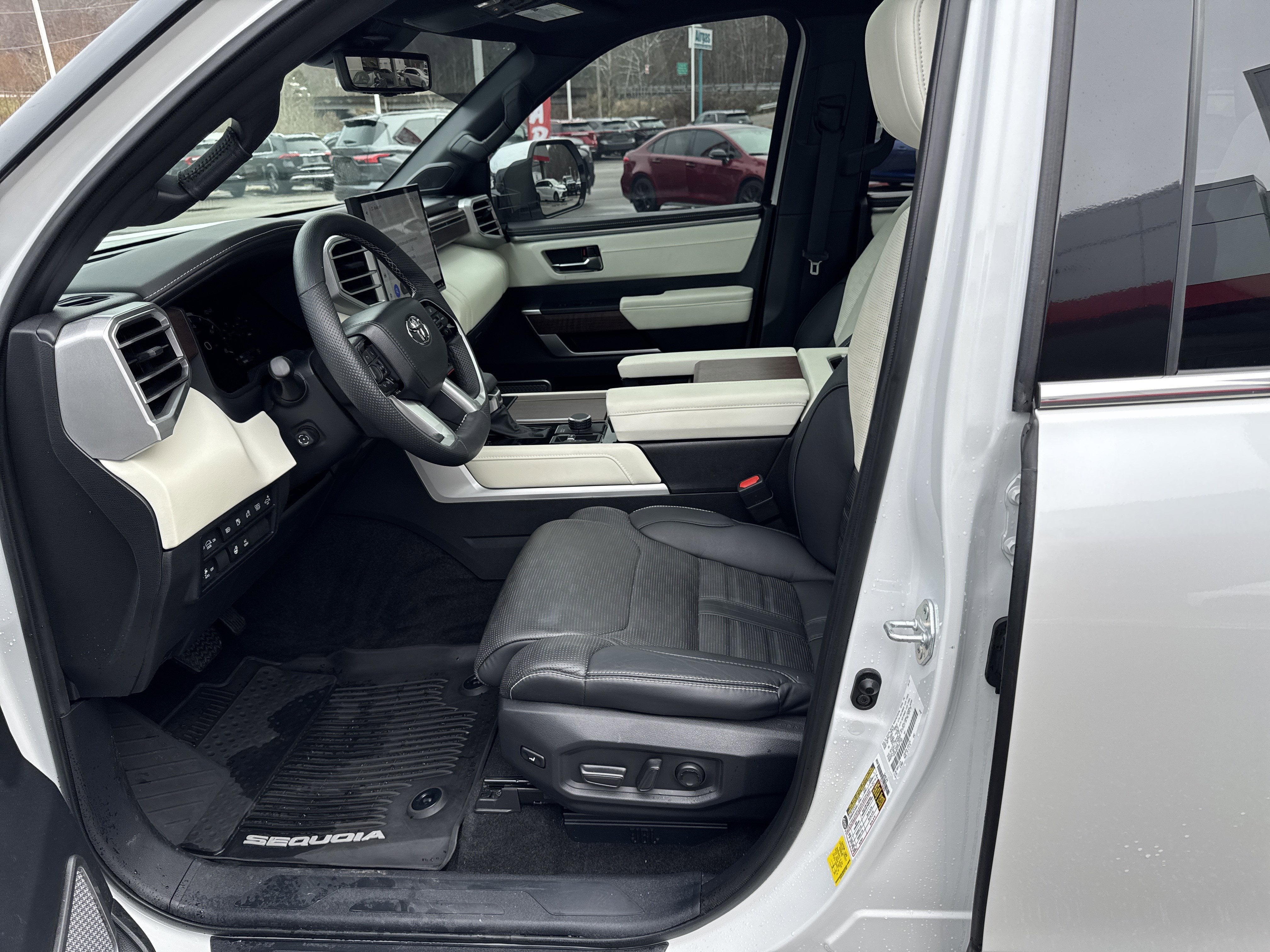 2023 Toyota Sequoia Capstone