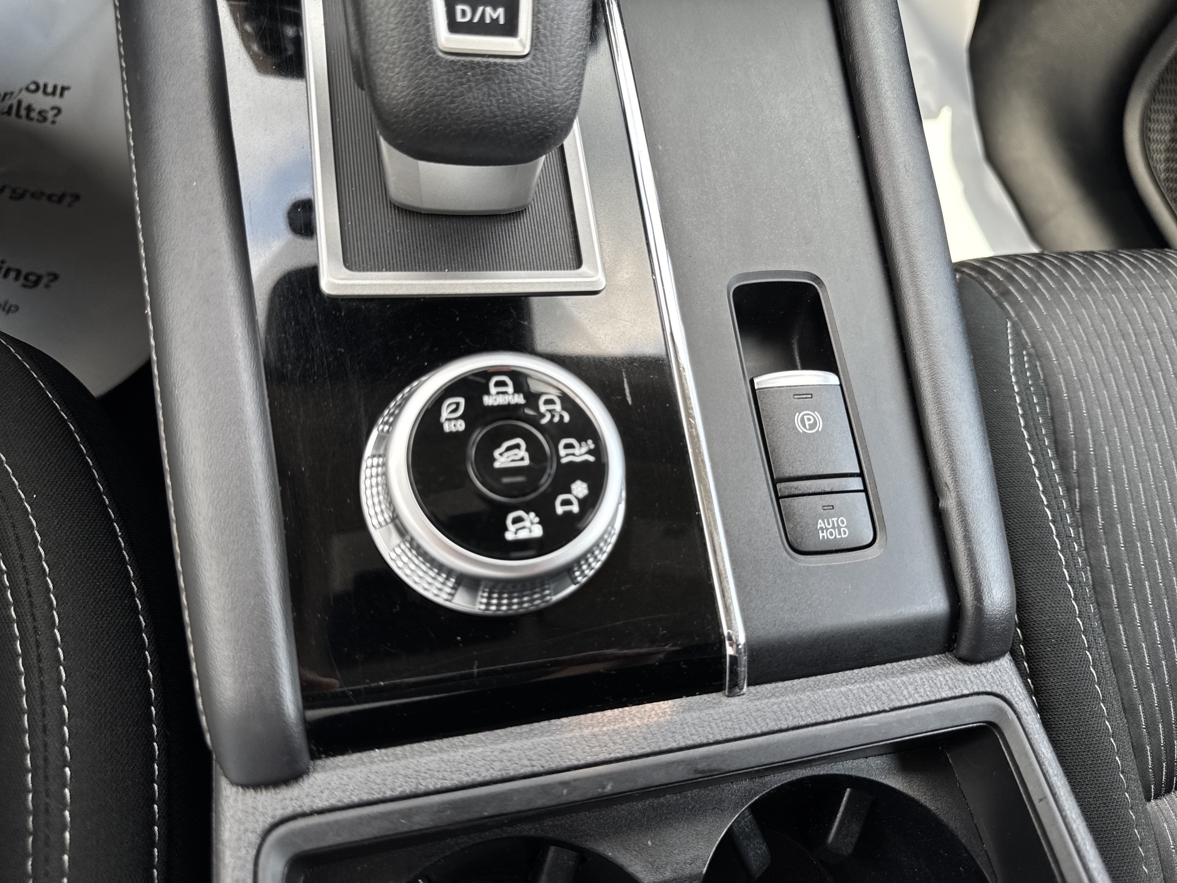 2023 Mitsubishi Outlander ES