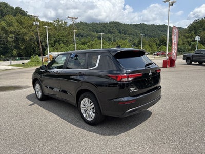2023 Mitsubishi Outlander ES