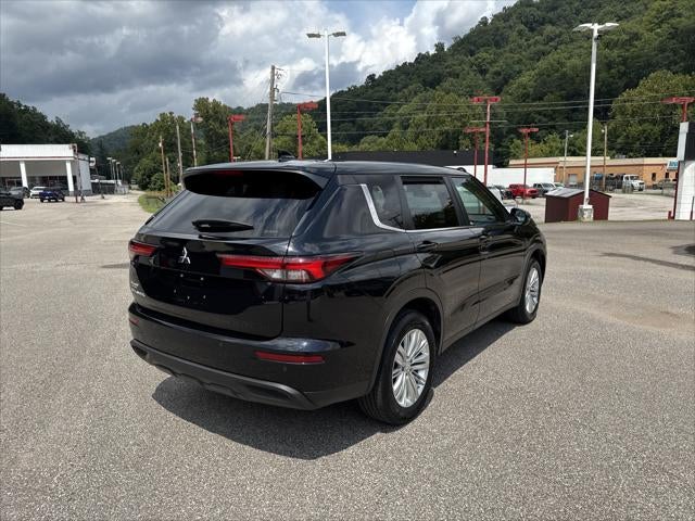 2023 Mitsubishi Outlander ES