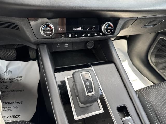 2023 Mitsubishi Outlander ES