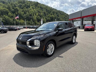 2023 Mitsubishi Outlander ES