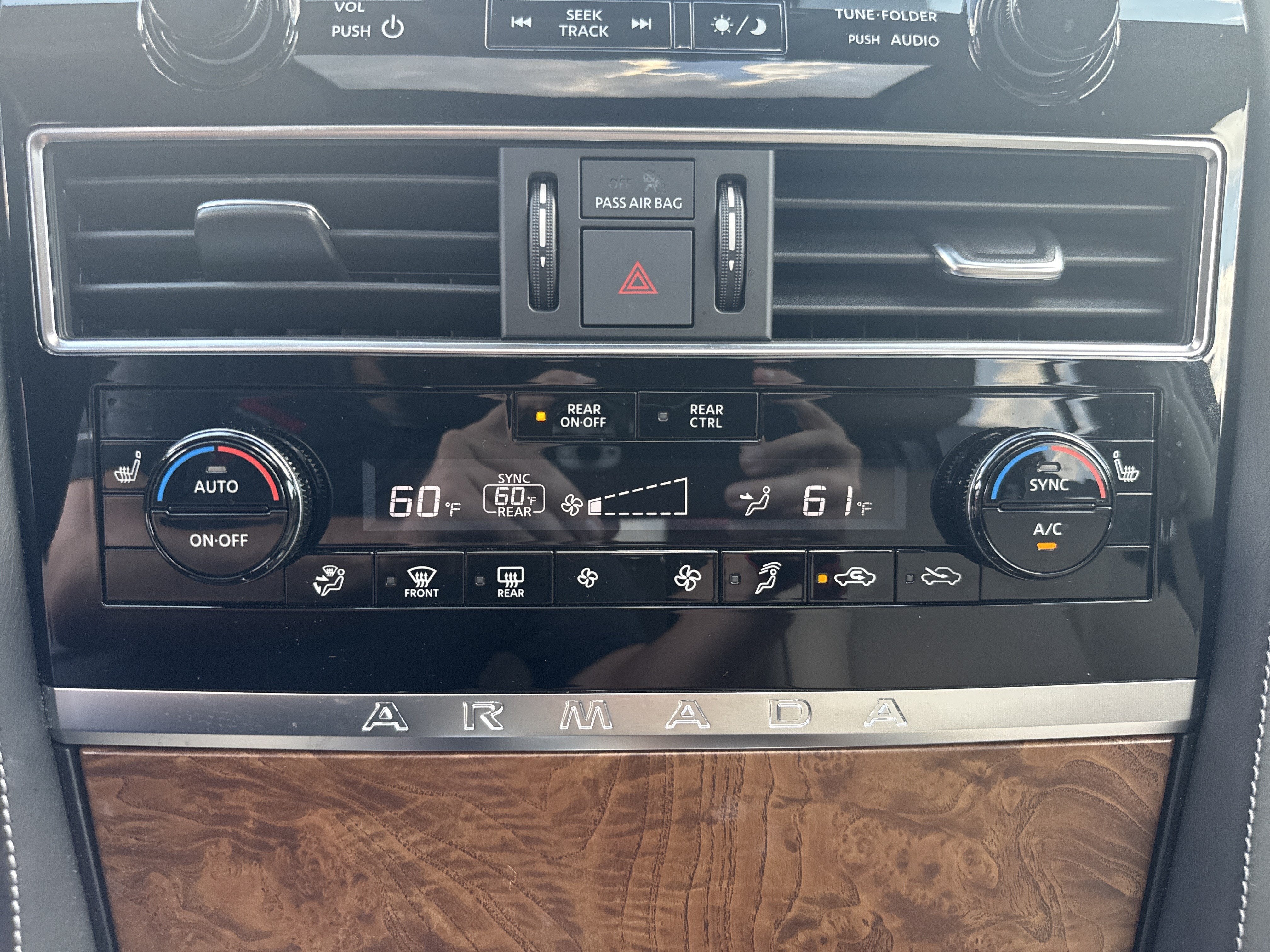 2022 Nissan Armada SL