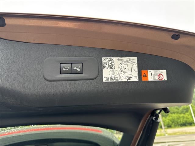 2025 Toyota Crown Signia Limited