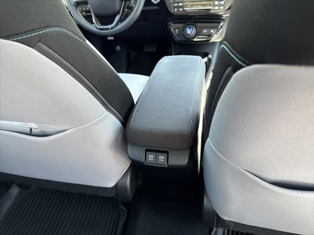 2021 Toyota Prius LE