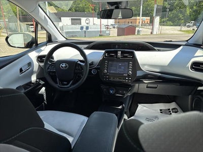 2021 Toyota Prius LE