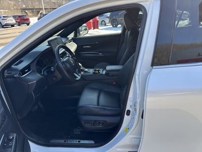 2023 Toyota Venza XLE