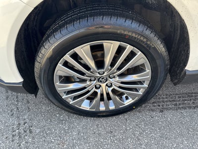 2023 Toyota Venza XLE