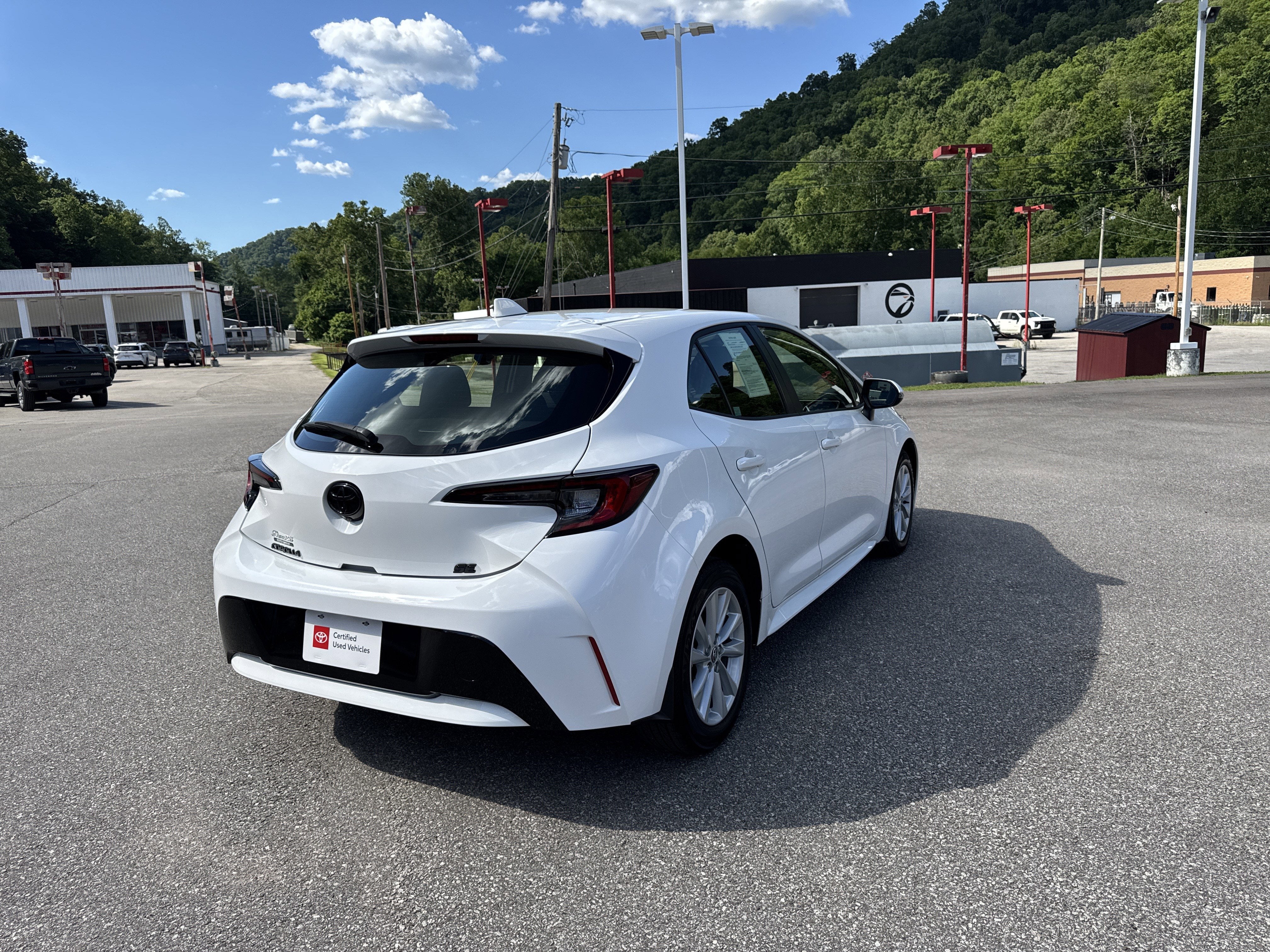 2023 Toyota Corolla Hatchback SE
