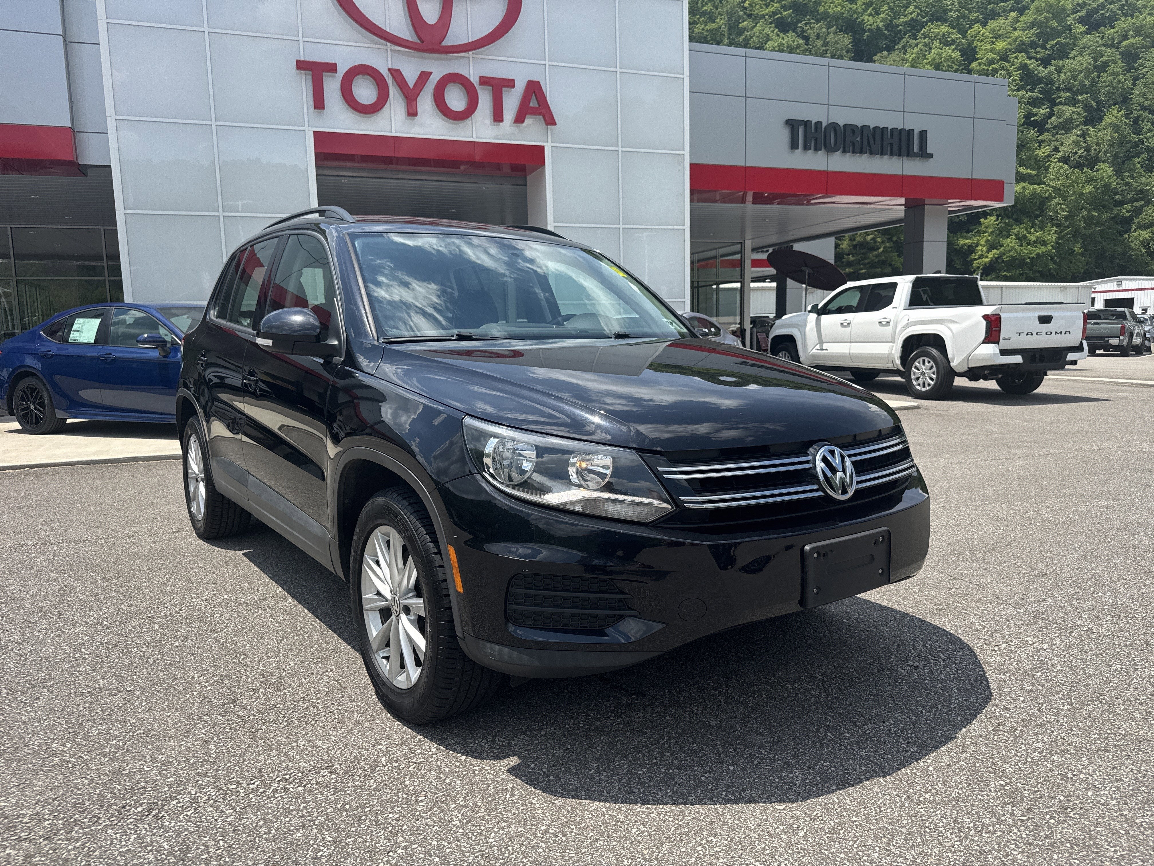 2017 Volkswagen Tiguan Limited 2.0T 4MOTION