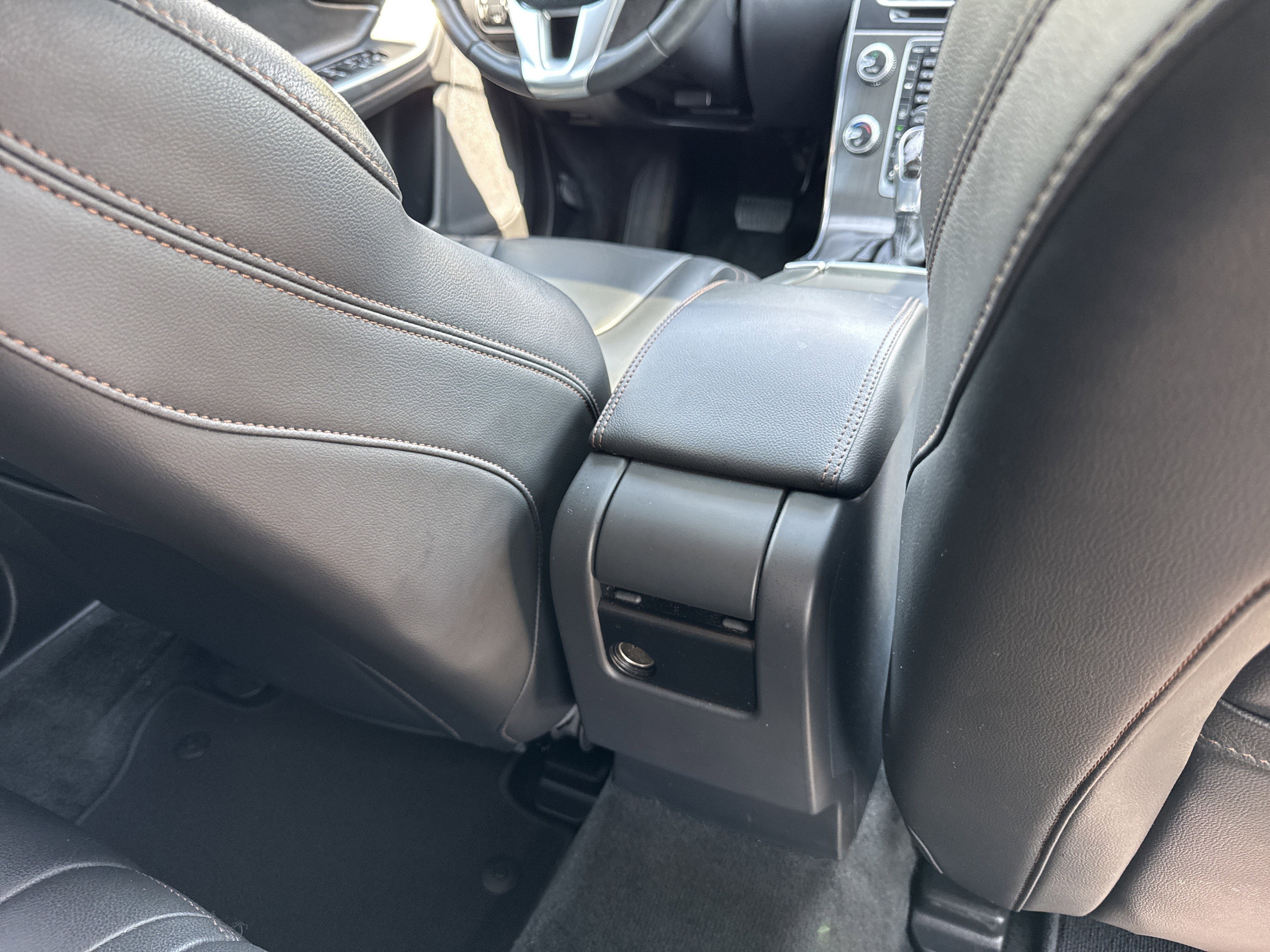 2015 Volvo V60 Cross Country T5