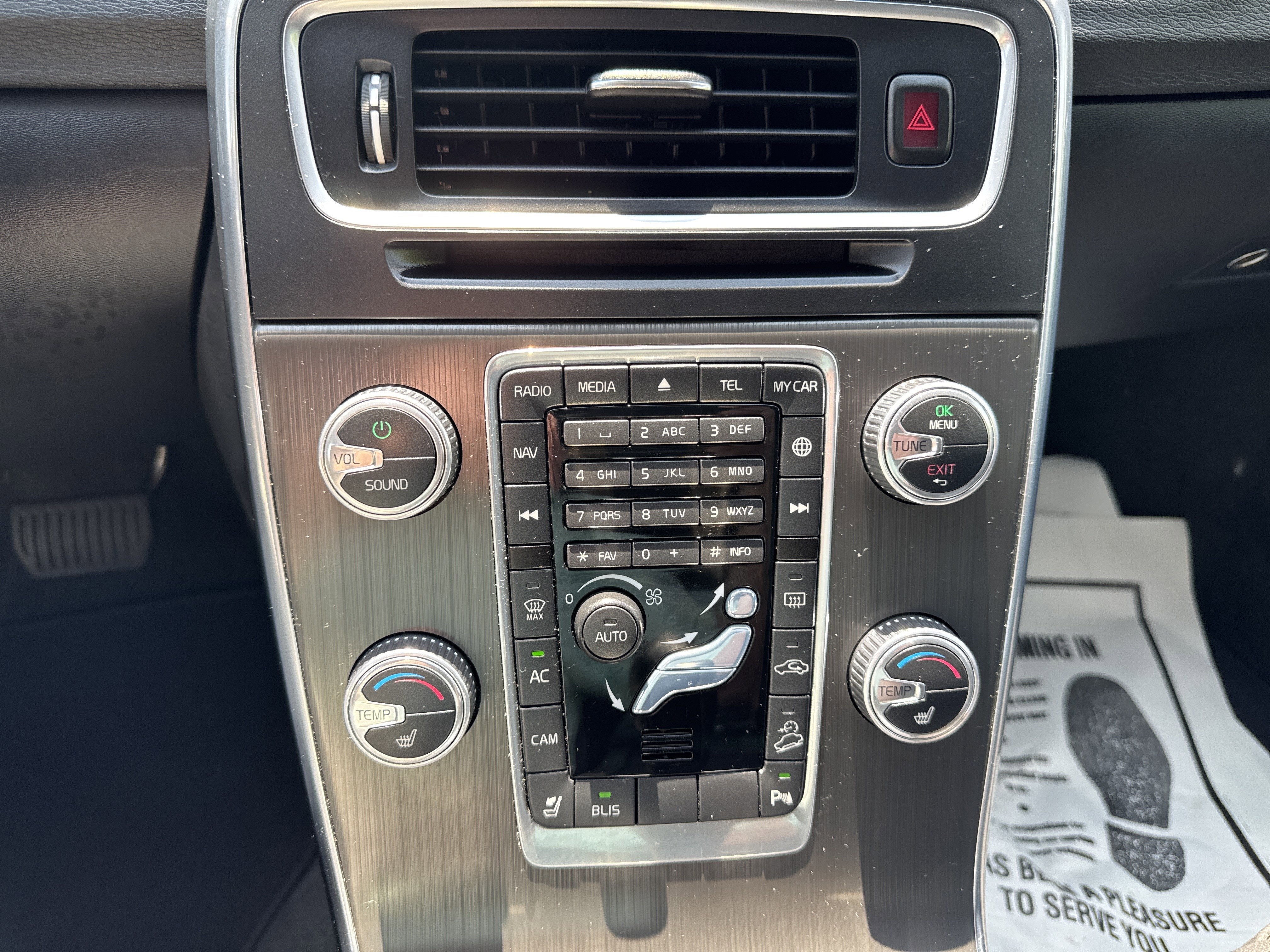 2015 Volvo V60 Cross Country T5