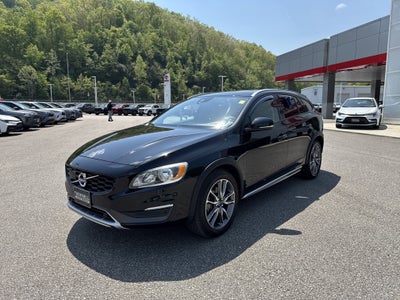 2015 Volvo V60 Cross Country T5