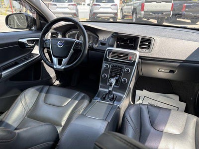 2015 Volvo V60 Cross Country T5