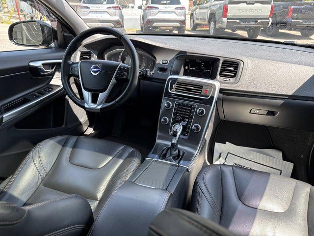 2015 Volvo V60 Cross Country T5