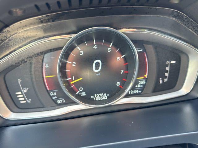 2015 Volvo V60 Cross Country T5