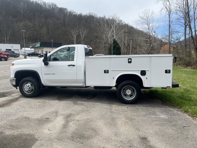 2025 Chevrolet Silverado 3500HD CC Work Truck