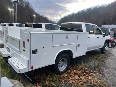 2026 Chevrolet Silverado 3500HD CC Work Truck