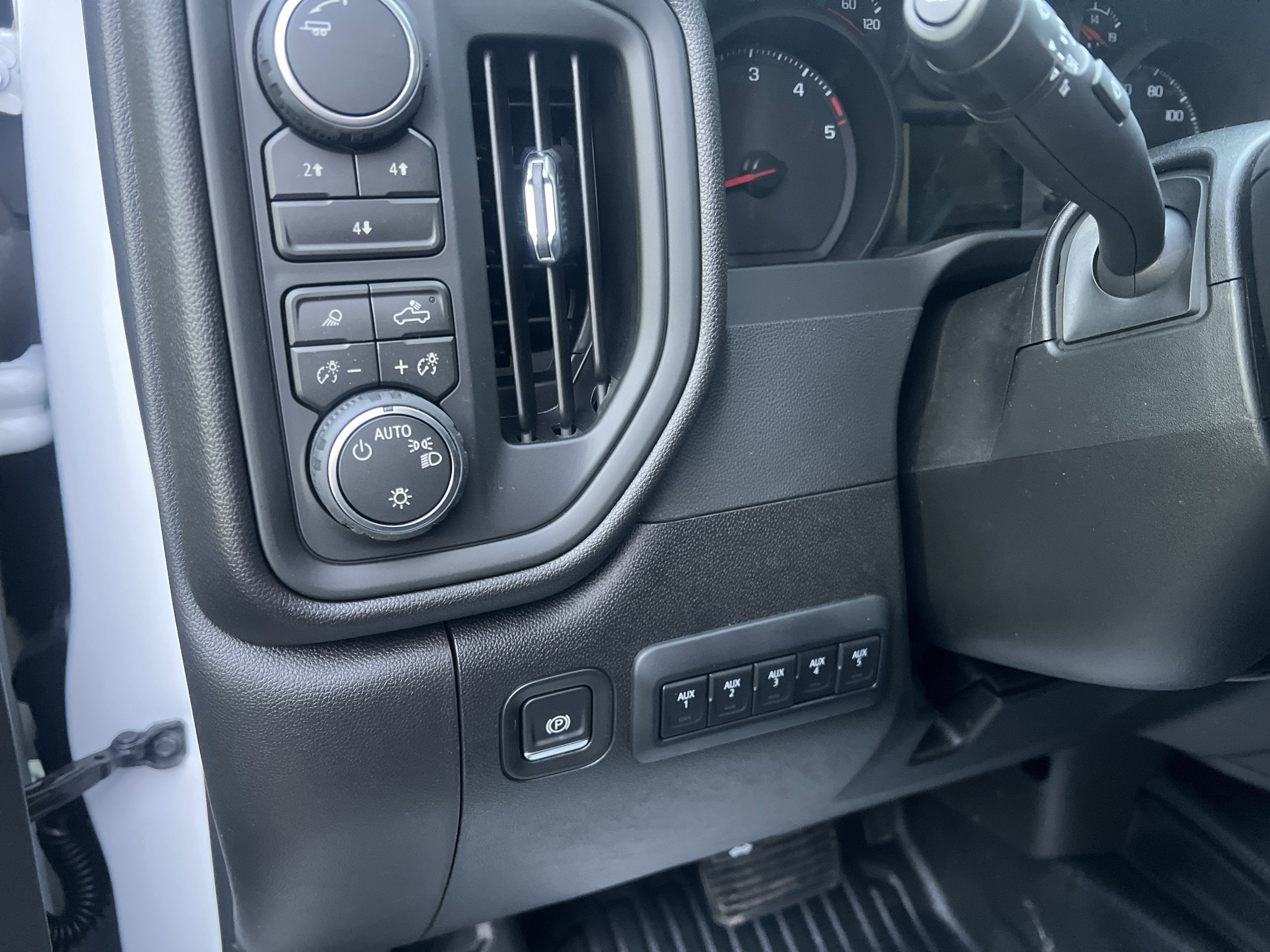 2026 Chevrolet Silverado 3500HD CC Work Truck