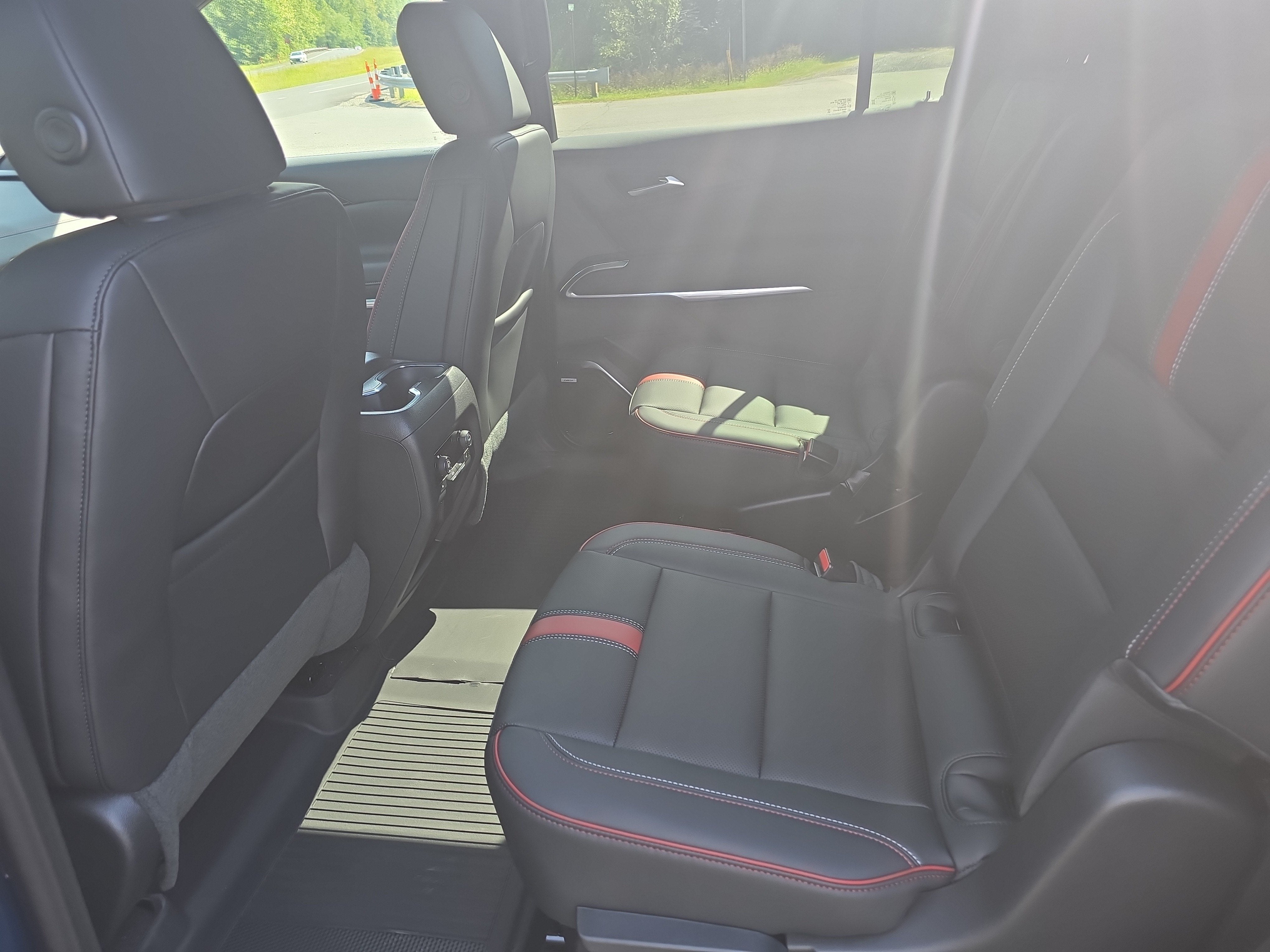 2027 Chevrolet Traverse AWD RS