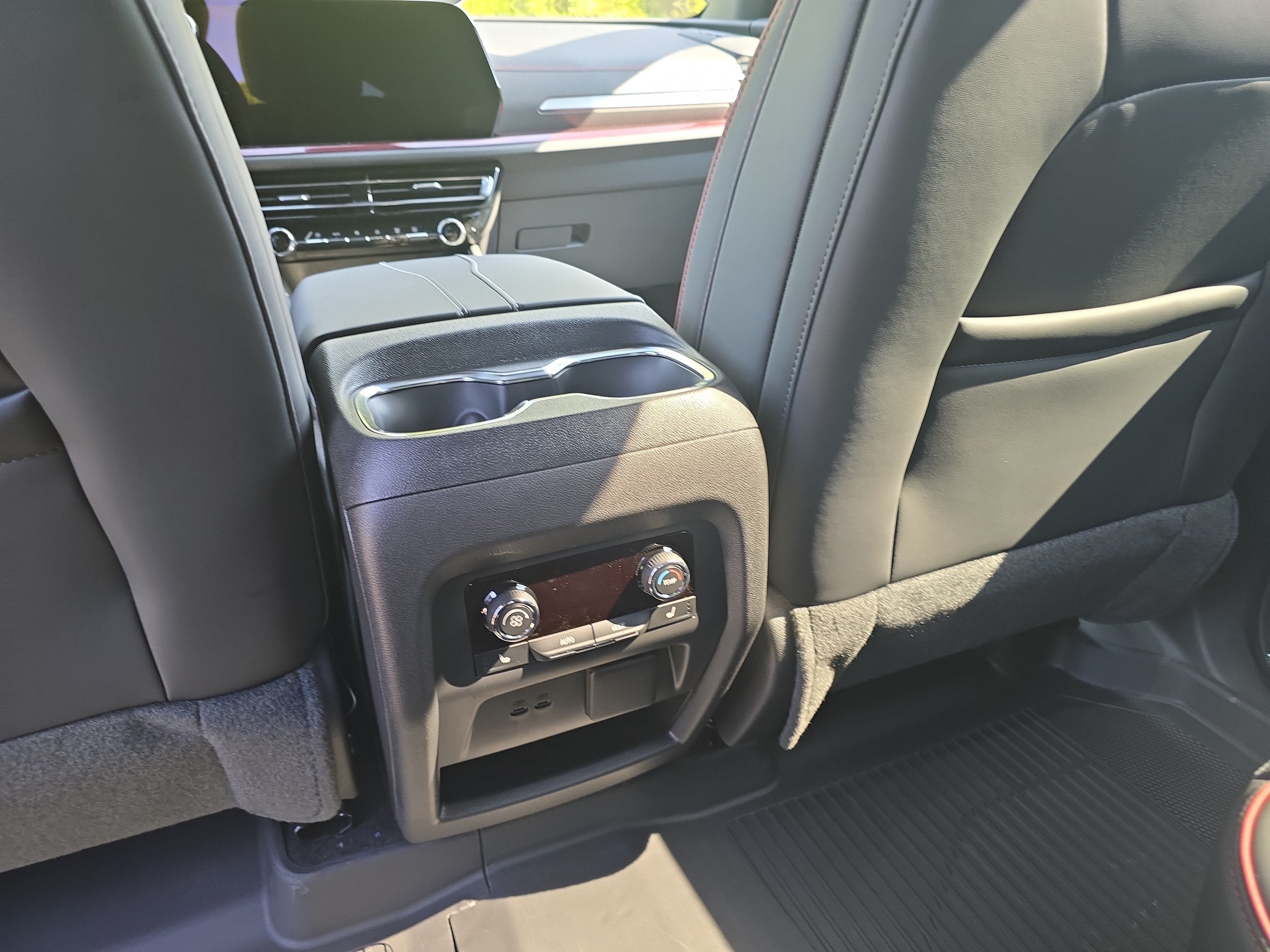 2027 Chevrolet Traverse AWD RS