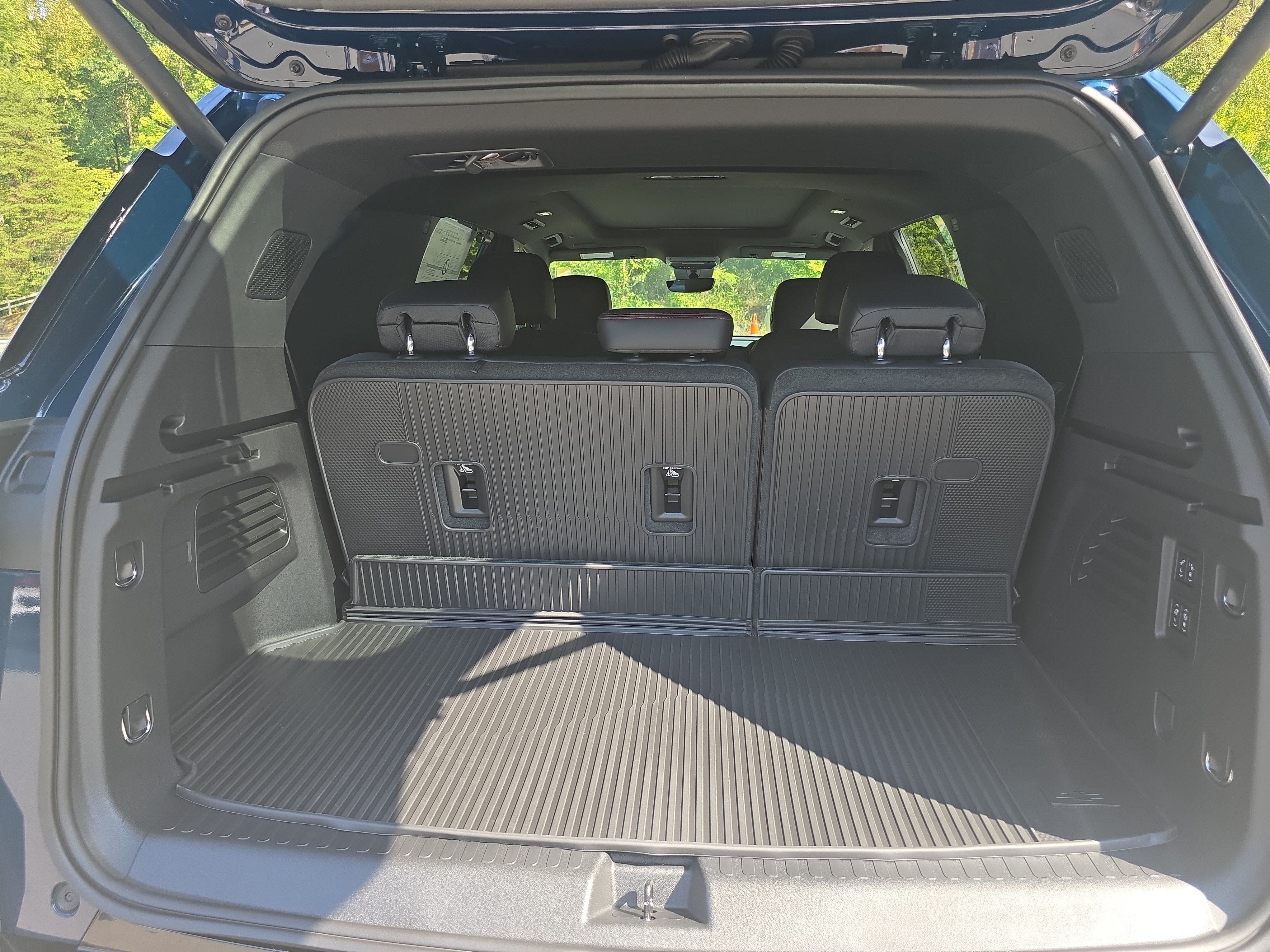 2027 Chevrolet Traverse AWD RS