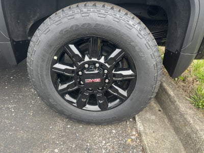 2026 GMC Sierra 2500HD AT4