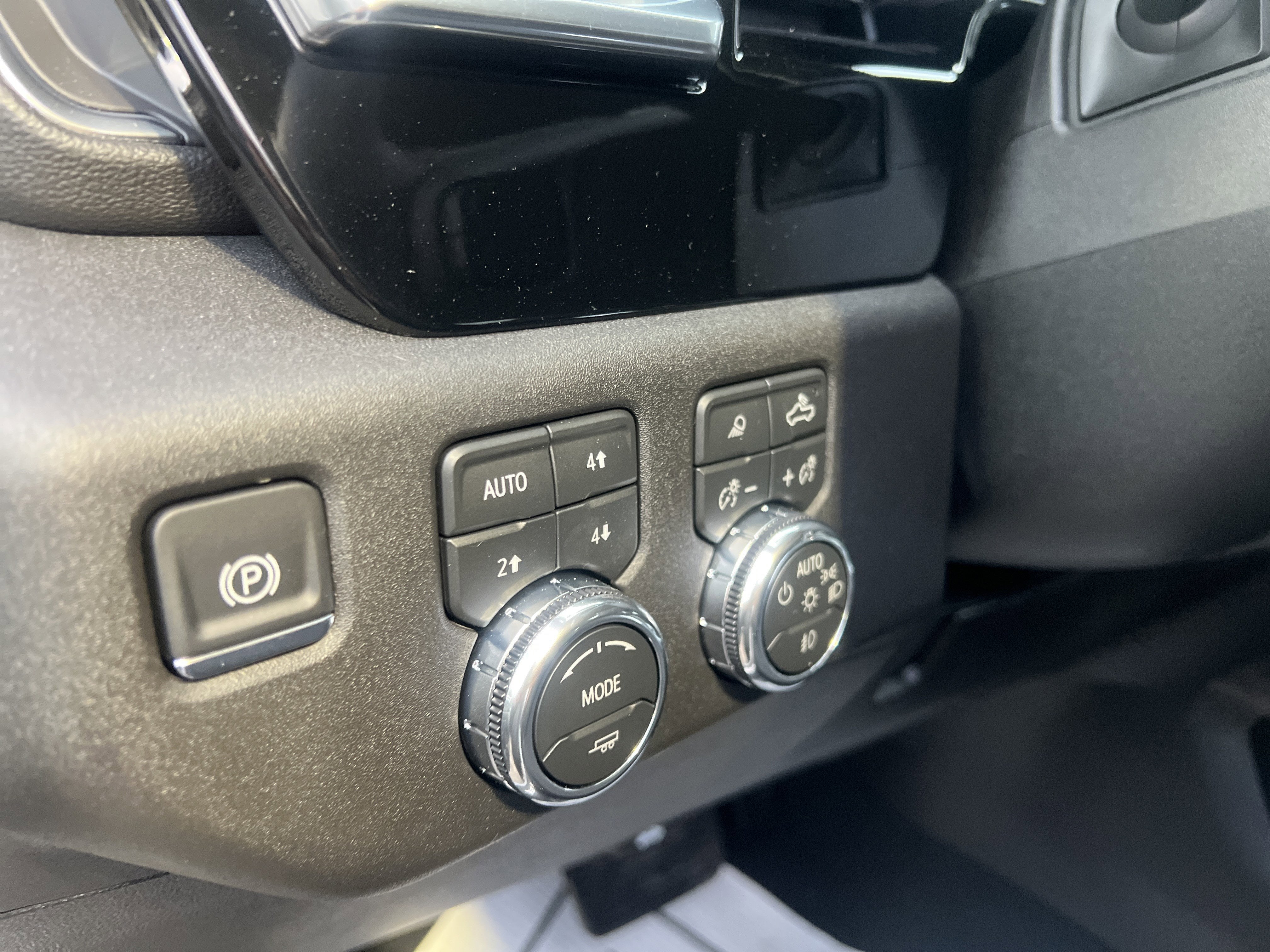 2026 GMC Sierra 3500HD SLT