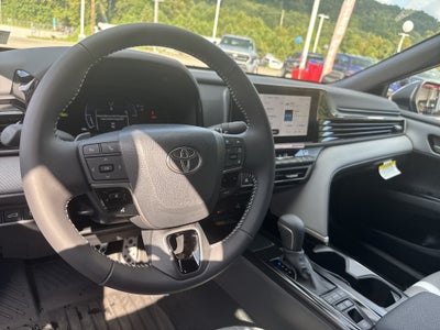 2026 Toyota Camry SE AWD