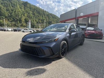 2026 Toyota Camry SE AWD