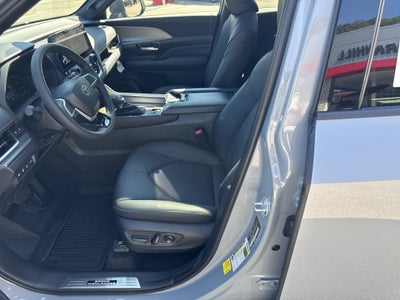 2026 Toyota Grand Highlander Hybrid Nightshade