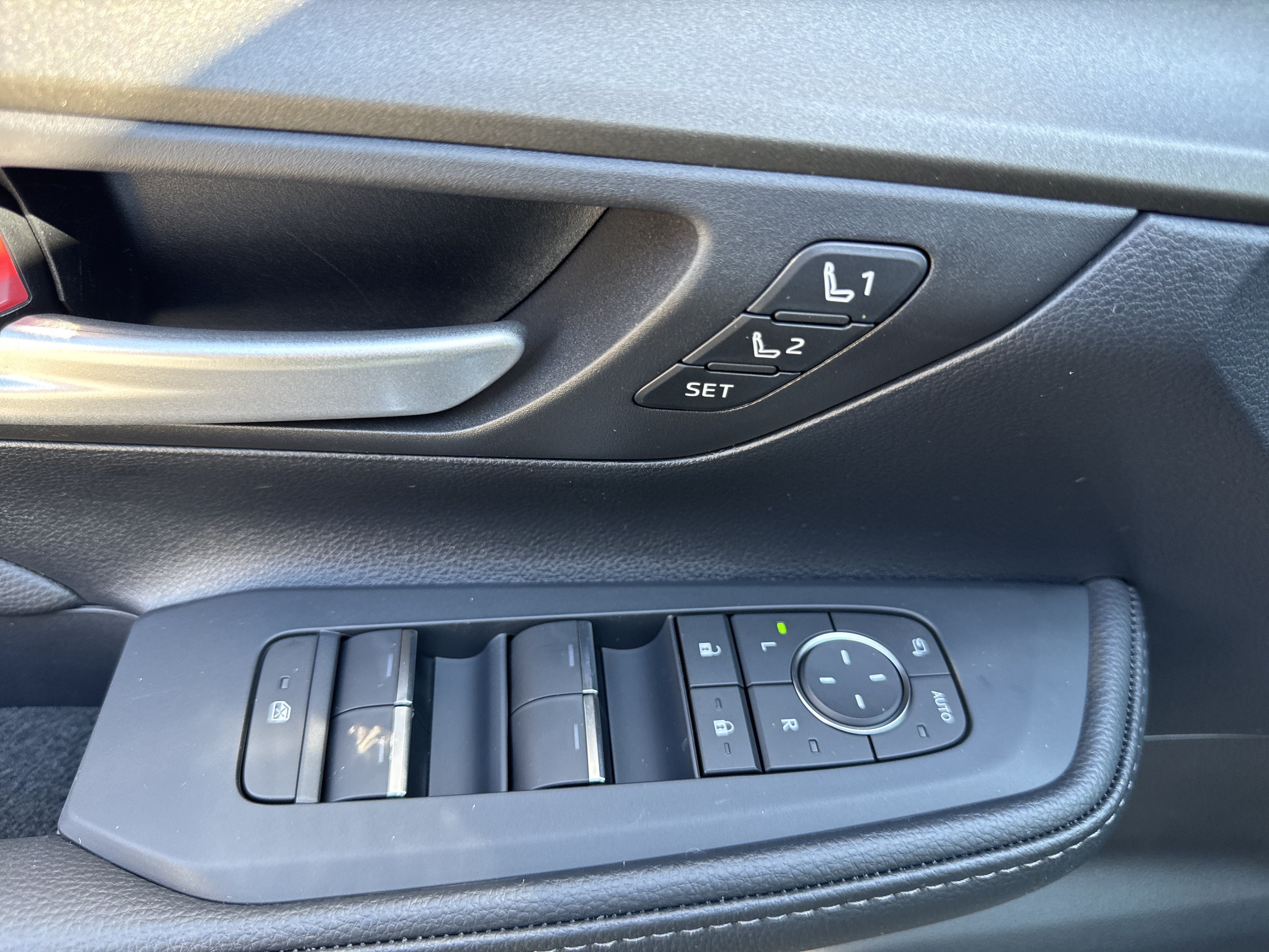 2026 Toyota Grand Highlander Hybrid Nightshade