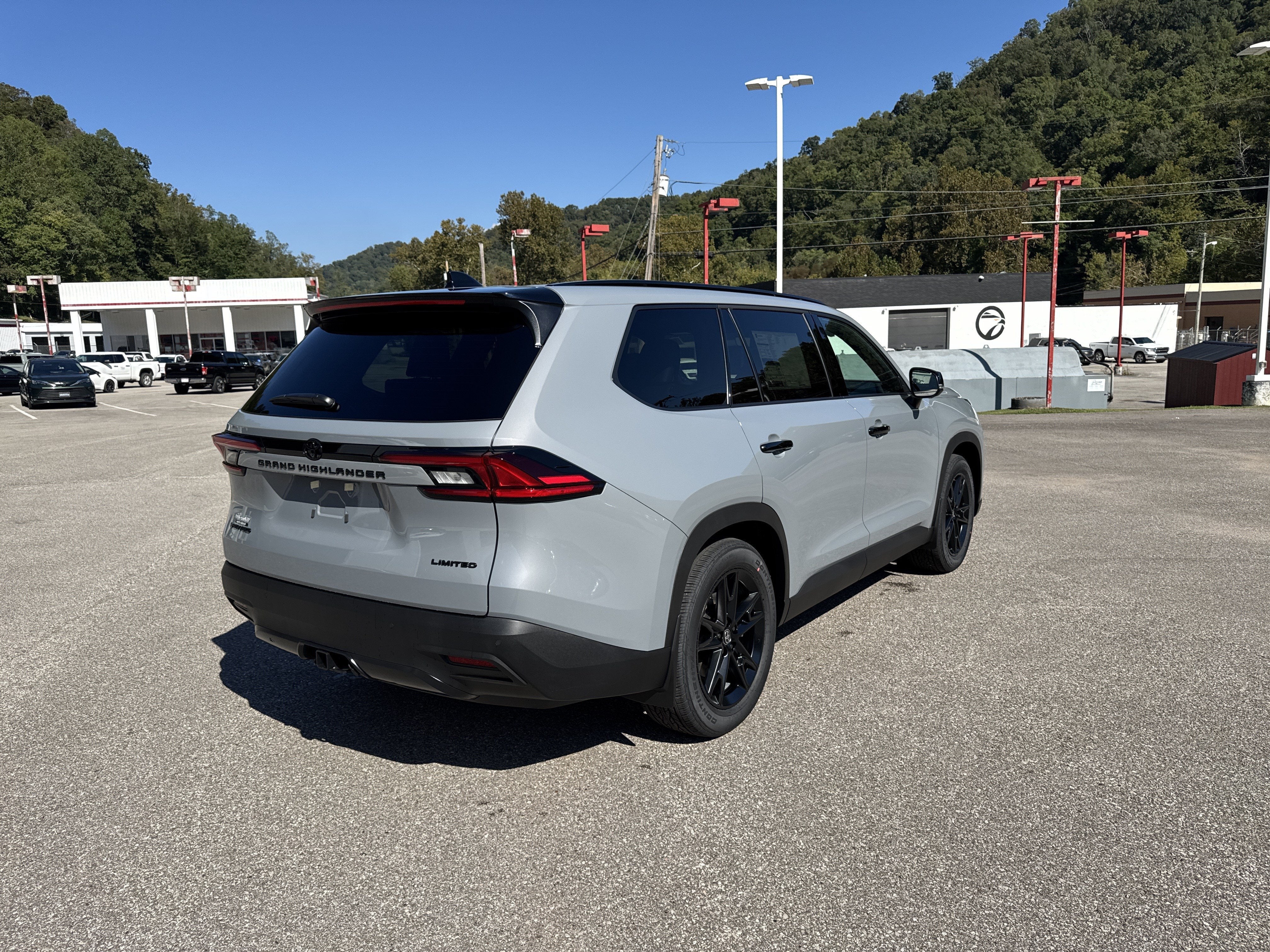 2026 Toyota Grand Highlander Hybrid Nightshade