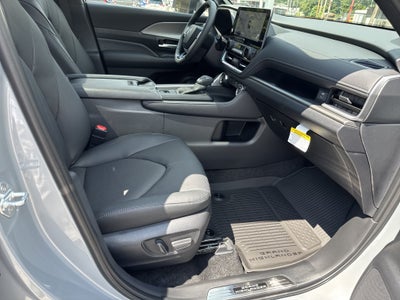 2026 Toyota Grand Highlander Hybrid Nightshade