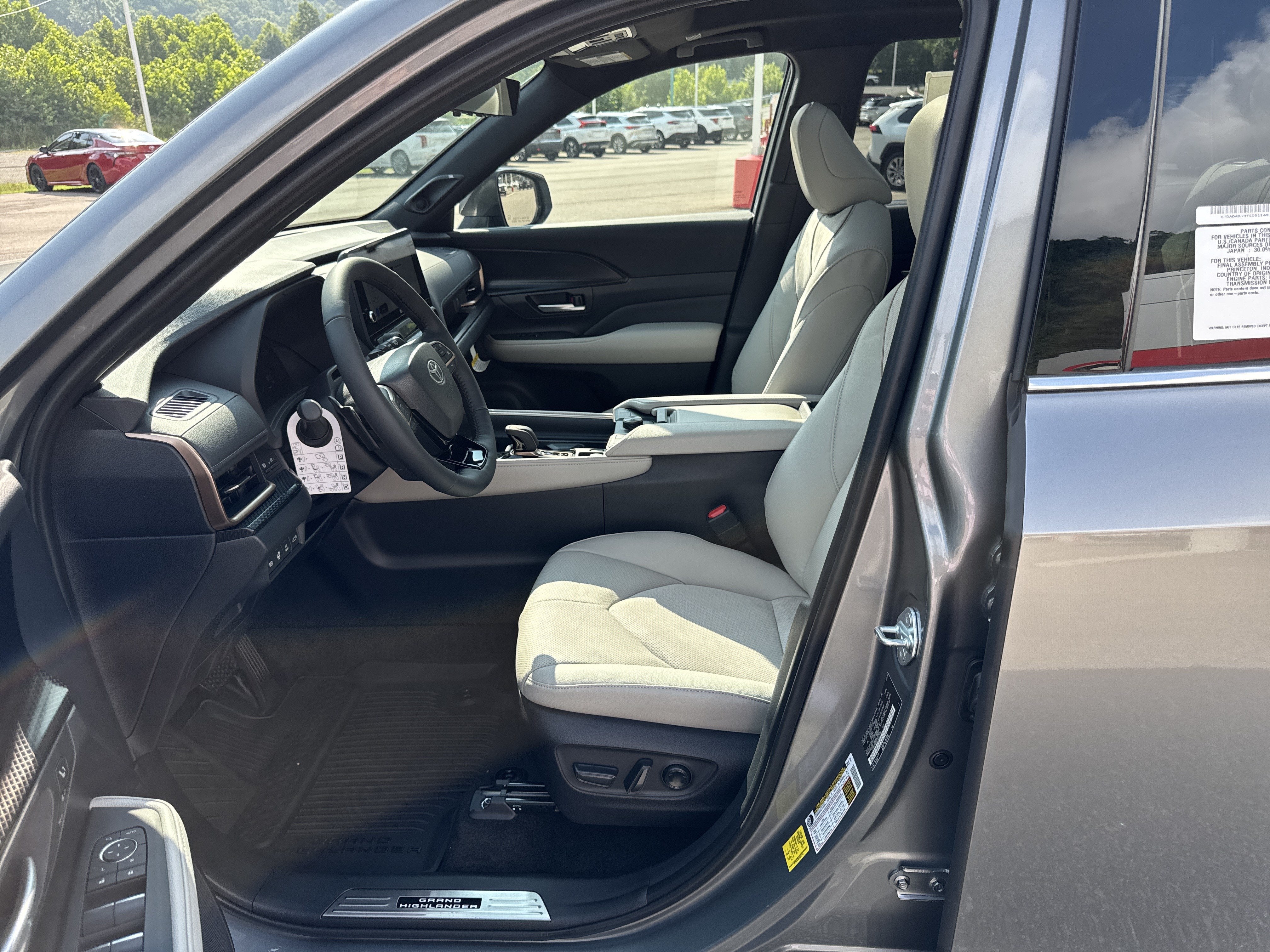 2026 Toyota Grand Highlander Hybrid MAX Platinum