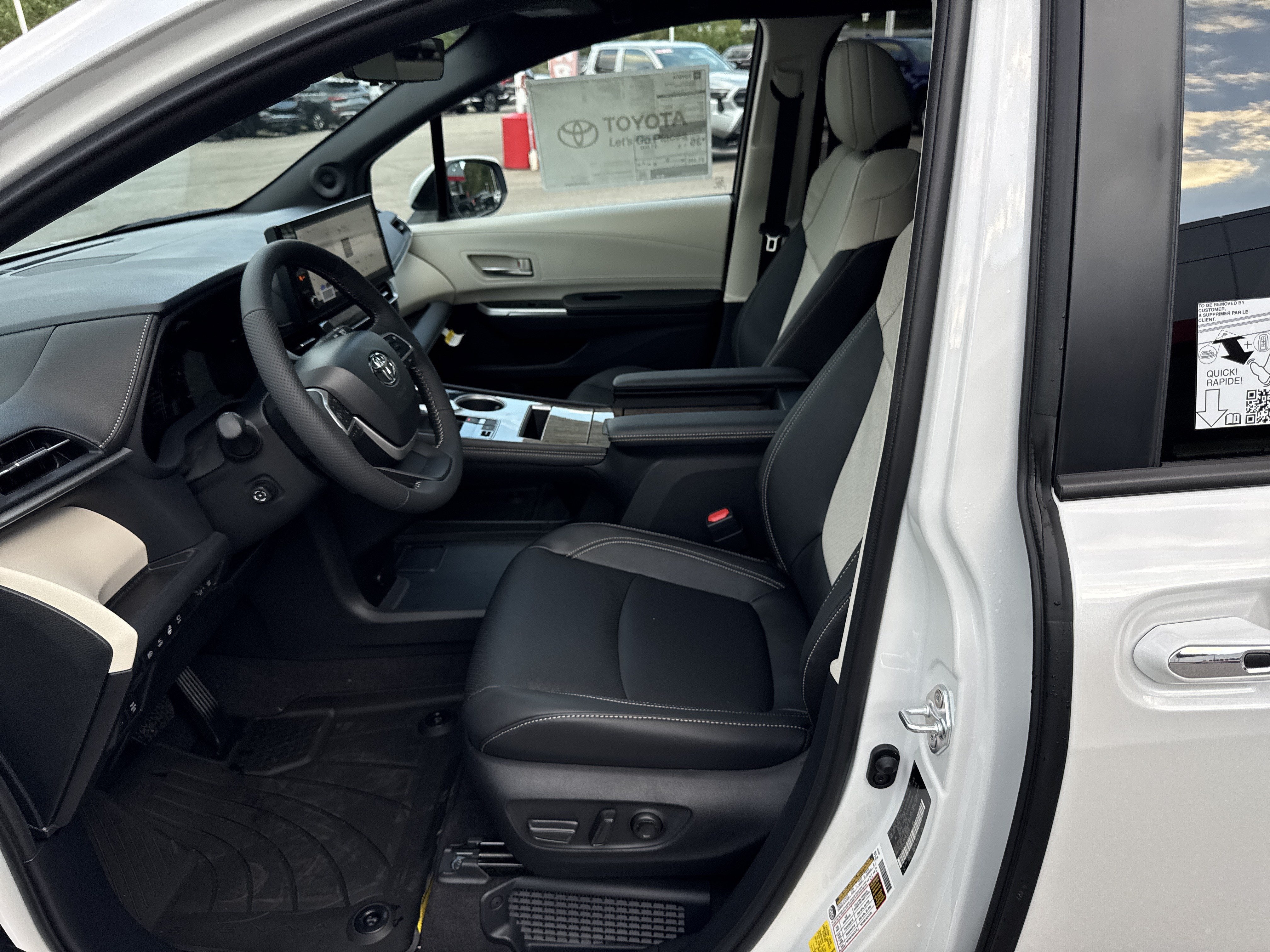 2026 Toyota Sienna Platinum
