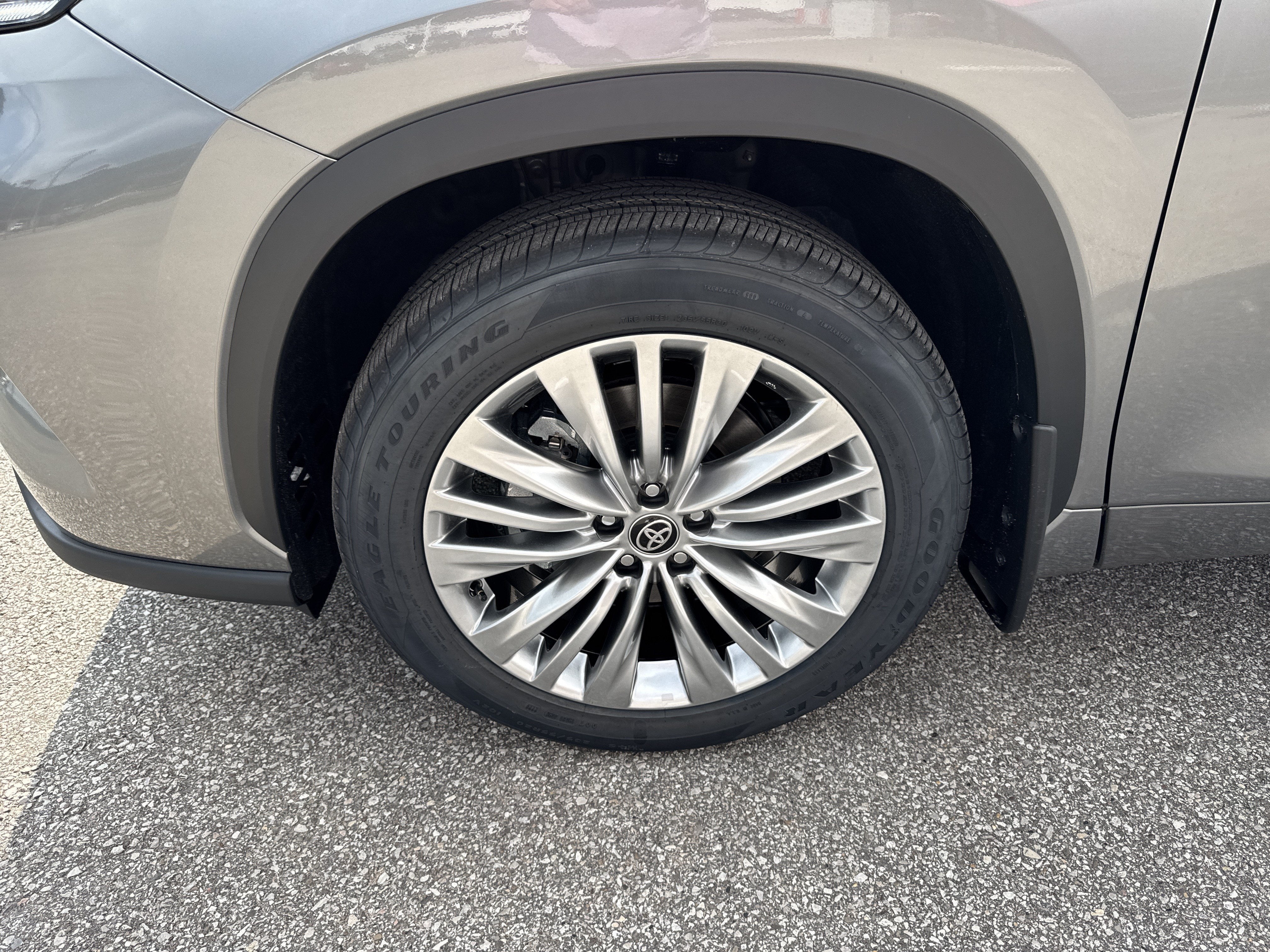 2026 Toyota Highlander Platinum