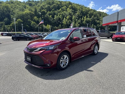 2026 Toyota Sienna XLE