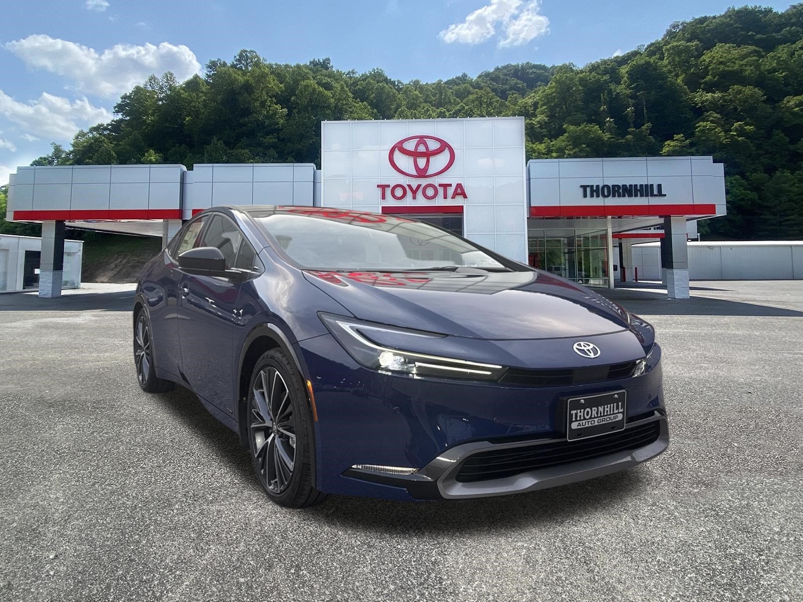 2027 Toyota Prius XLE AWD