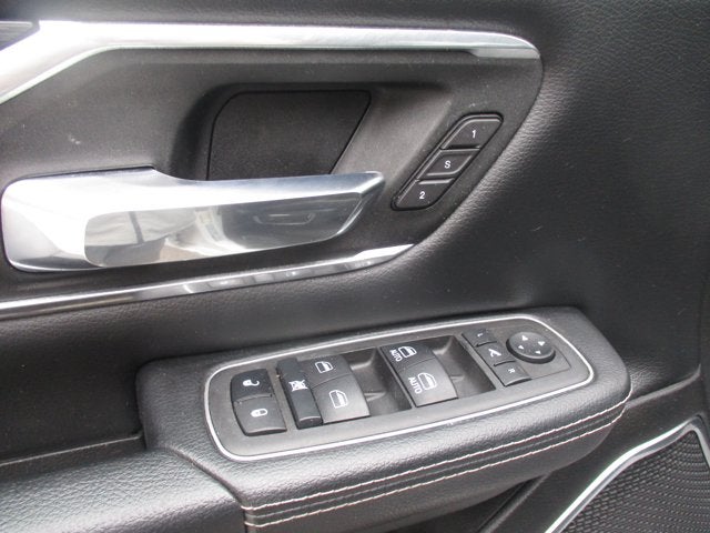 2023 RAM 1500 "LARAMIE 4X4 CREW CAB 5'7"""